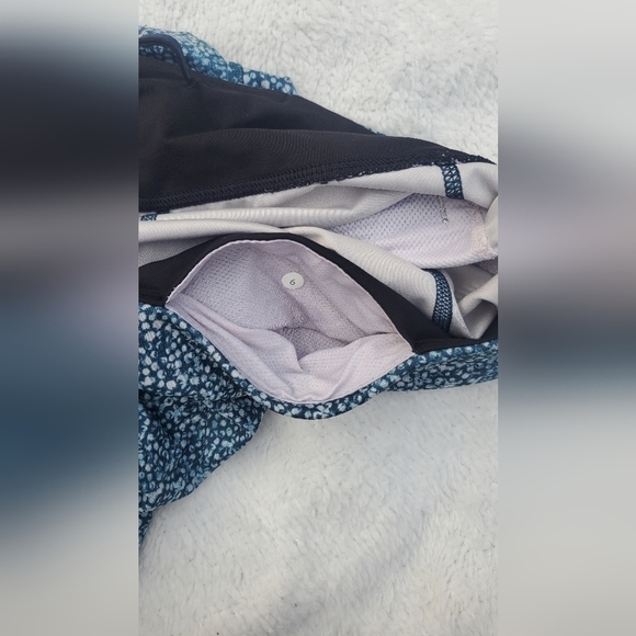 Lululemon Leggings - Inspire II Pebble Size 6 - Picture 10 of 12